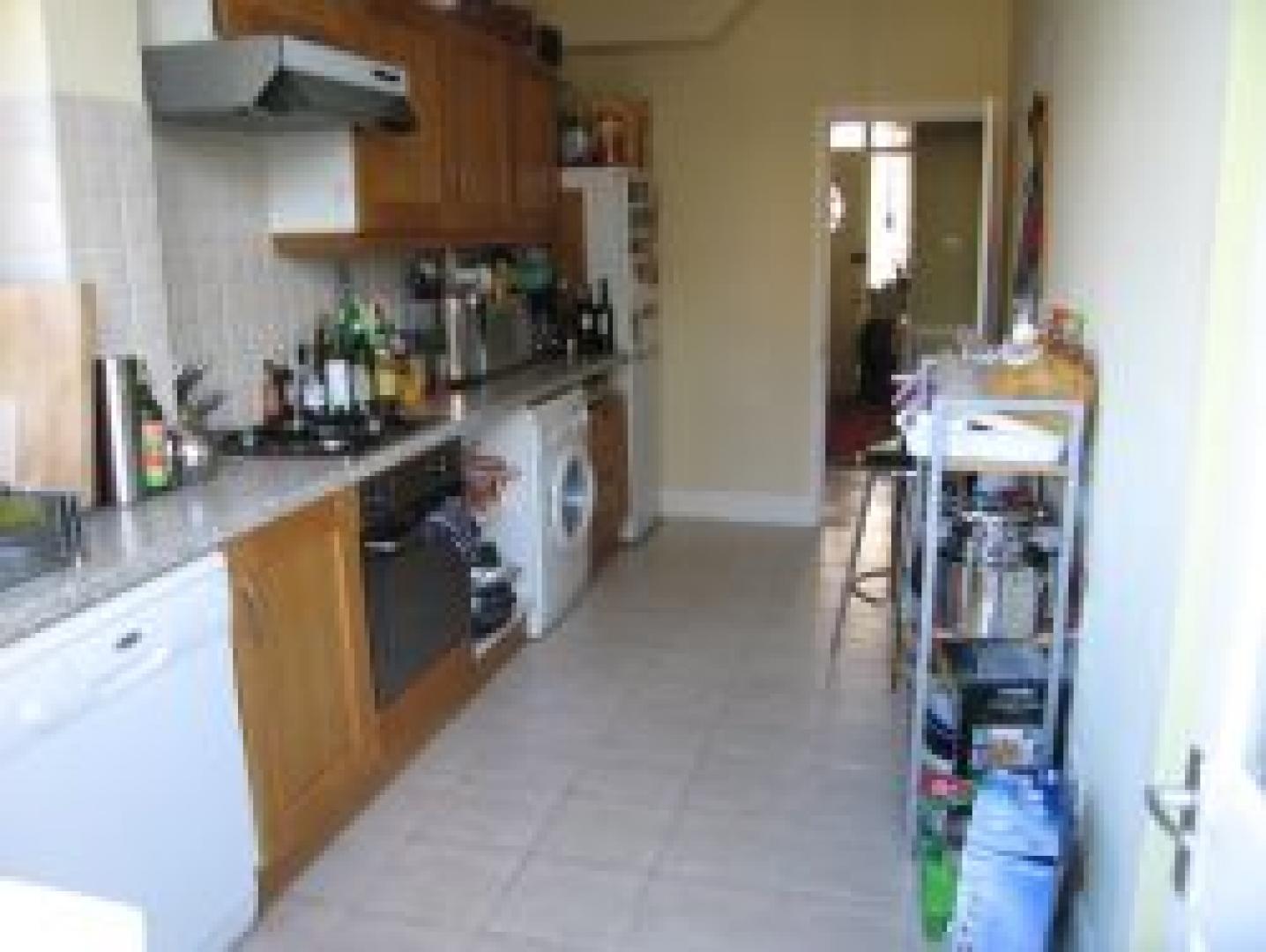 			4 Bedroom, 1 bath, 1 reception Flat			 Hardinge Road, KENSAL RISE NW10